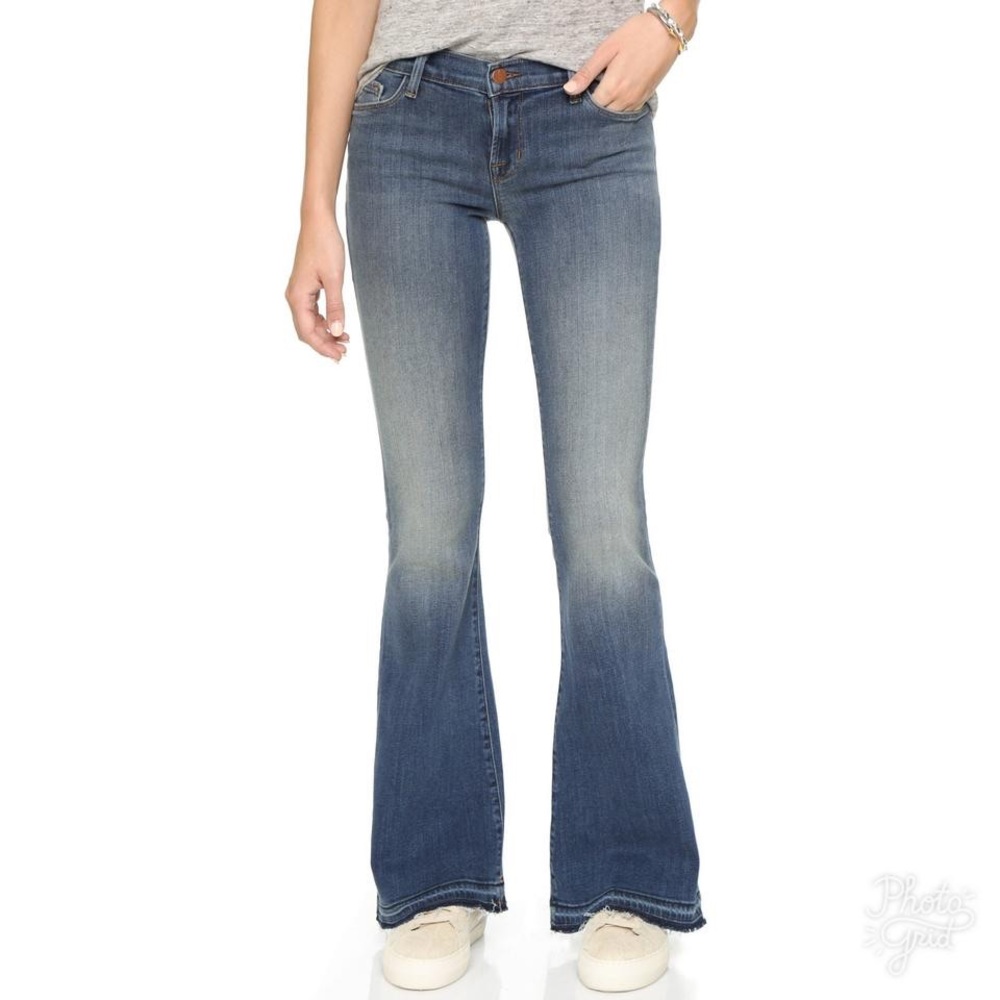 J Brand Sneaker Flare Jean in Ashburry